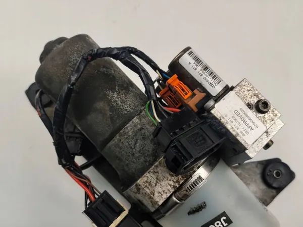 Kattopumppu OEM 8H0871611A Audi A4 S4 B7 Cabriole image 3