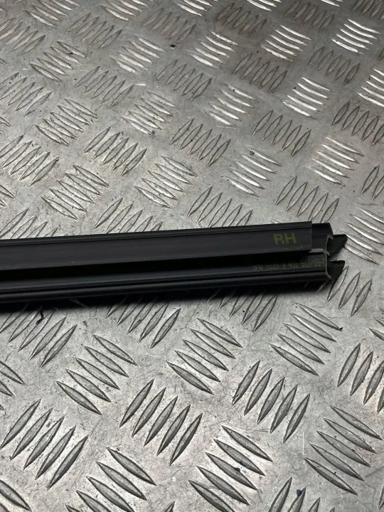 BMW OE 9451518 Oven Tiiviste Oikea Taka image 6