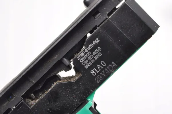 Linker Fenster-Schalter Suzuki Jimny III 98- OEM 37990-81A20 image 2