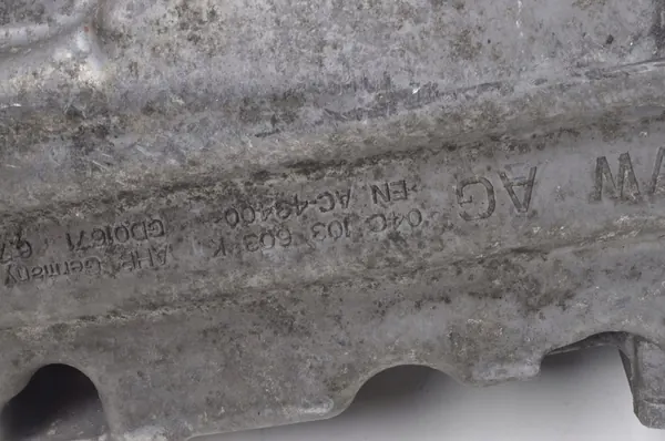 SKODA CITIGO VW UP 1.0 MPI Oljepanna 04C103603K image 6