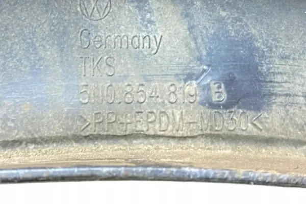 Rear Fender Cover VW TIGUAN 2.0L diesel 2010 OEM 5N0854819B image 3