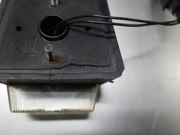 Luz Marcadora Techo Derecha Transit 1990-2014 OEM 91VB-15K490-AA image 4