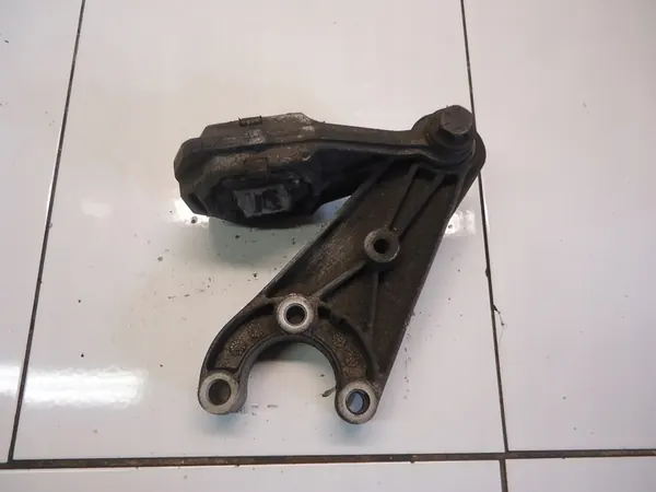 FIAT STILO 1.9JTD Vaihteiston Tuki 46789378 image 2