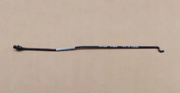 Support de capot Toyota Yaris IV OEM PODPORA MASKI image 2