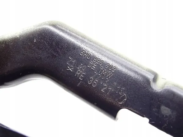 Bisagra de capó delantero derecho VW Golf VIII 5H0823302 image 5