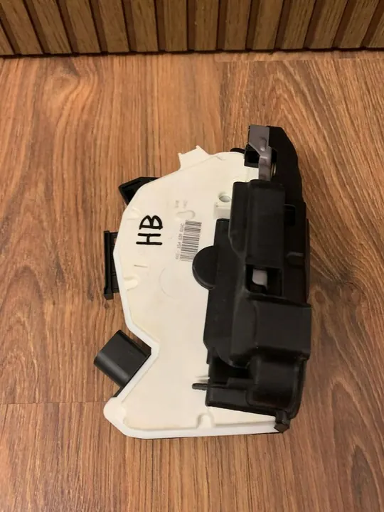 Hintertürschloss Skoda Citigo Fabia Superb VW Amarok OEM image 5