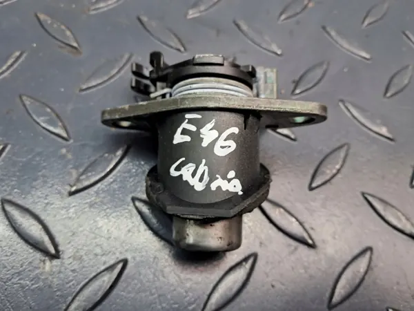 Inserção de chave de fechadura porta-malas BMW OE para E46 Cabrio image 3