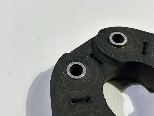 Accouplement de transmission en caoutchouc Chevrolet Camaro SS 6.2 2009- image 6