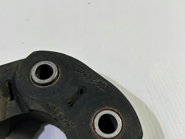 Accouplement de transmission en caoutchouc Chevrolet Camaro SS 6.2 2009- image 7