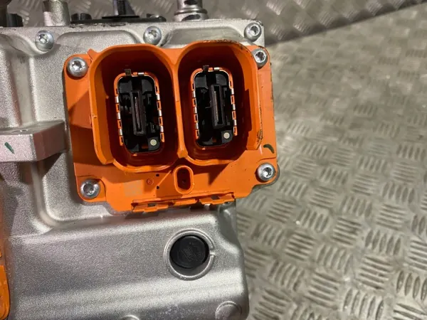 Inversor Volvo XC90 2019 OEM 32223625 - Usado image 4