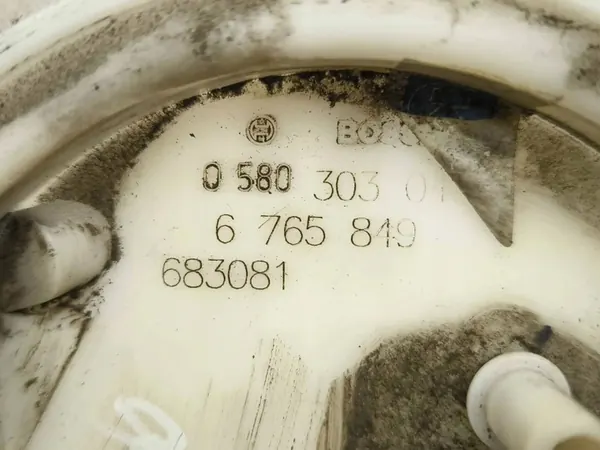 Brandstofniveausensor BMW 5 E60 E61 2006 OEM 6765849 image 8