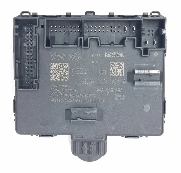 Módulo de puerta del conductor Audi VW 3WA959593A image 3