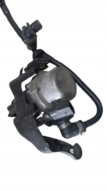 AUDI RS5 A5 08R 4.2 FSI Rempomp 8E0927317E image 2