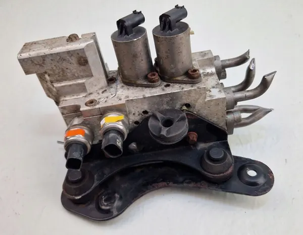 Bloco de válvula de suspensão pneumática Mercedes-Benz GL X166 2014 OEM image 2