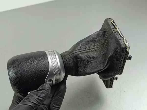 2022 Jeep Wrangler Gear Shift Knob OEM FOB47547 image 4