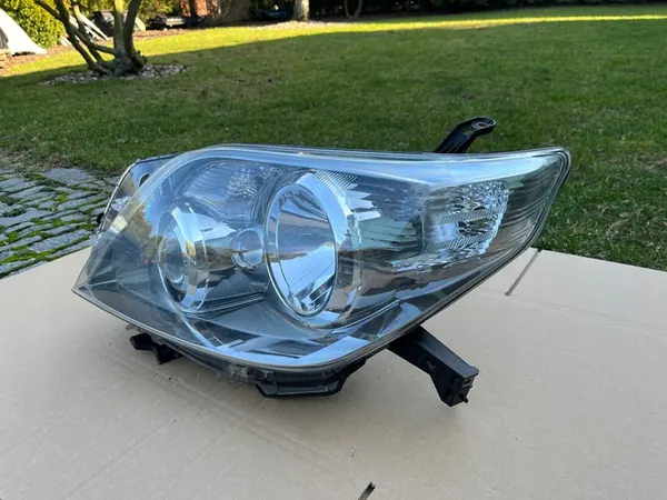 Faros izquierdo Toyota Land Cruiser 150 Xenón 09-14 OEM image 3