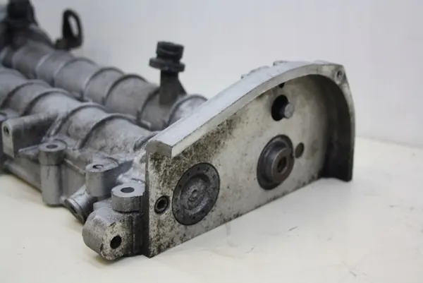 Couvercle d'arbre à cames OEM 55194358 Alfa Romeo 159 1.9 JTDM image 8
