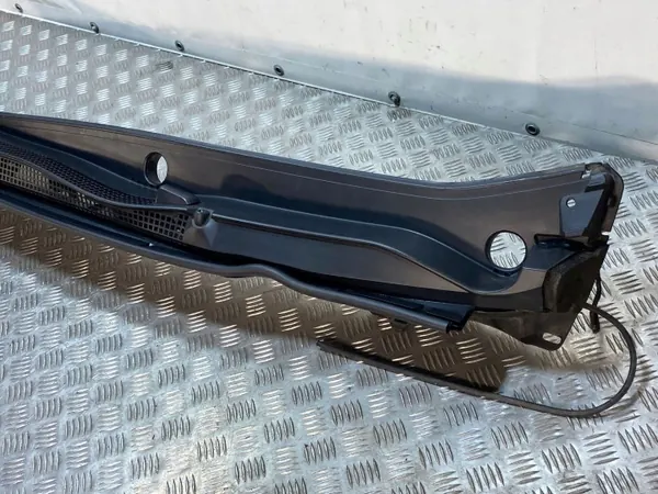 Subaru Ascent Frontscheibe Dichtung OEM C16010082A image 4