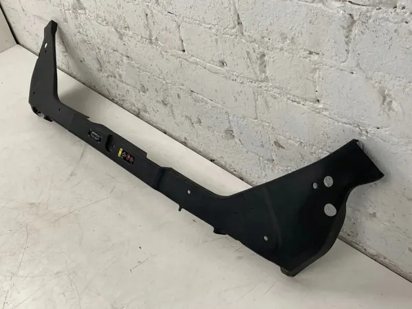 Volvo S60 Vordersitzgurtabdeckung OEM 32245390 image 3