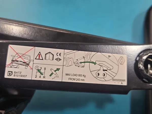 Insert de cric trapézoïdal OEM IMPRK1554887 Renault Clio IV image 5
