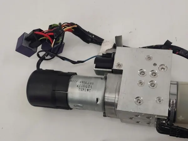 Bomba techo plegable OEM 9674392280 para Peugeot 207 CC image 4