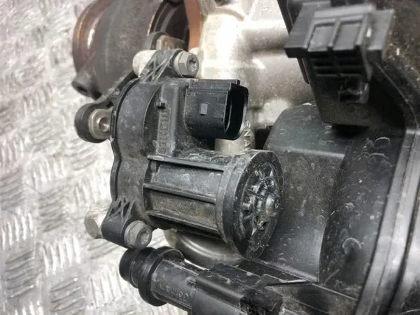 Turbocompressor usado OEM 05C145701B para VW T-Cross image 7