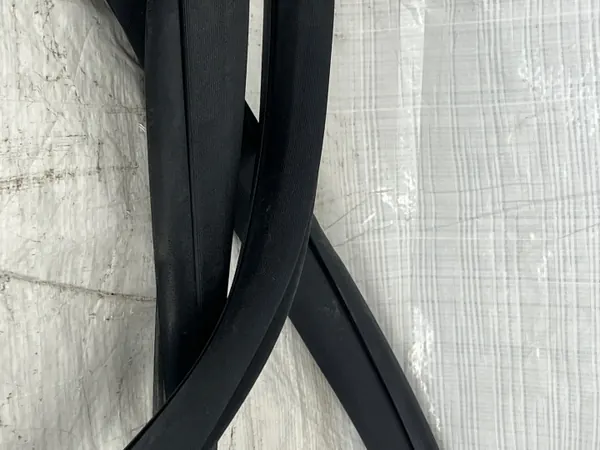 OEM A2576922300 Linke Hecktürdichtung für Mercedes CLS image 3