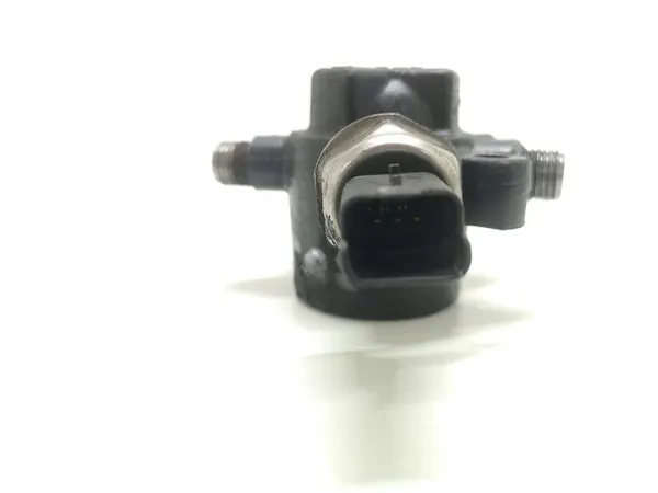 Distribuidor de combustible Ford Focus MK1 1.8 TDCI image 3