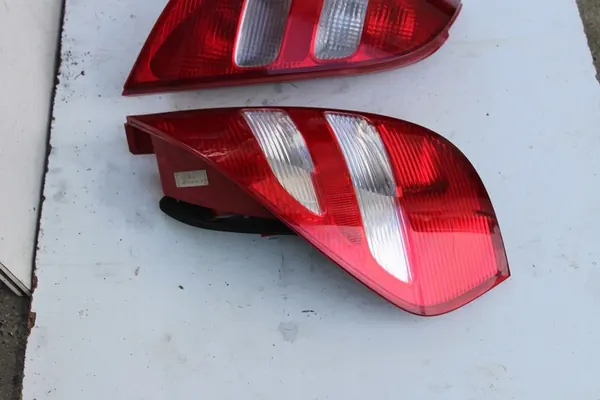 Faros izquierdo y derecho Mercedes W169 image 2