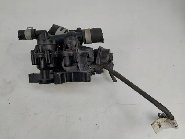Boîtier thermostat OEM 25600-03060 pour Kia Rio IV image 3