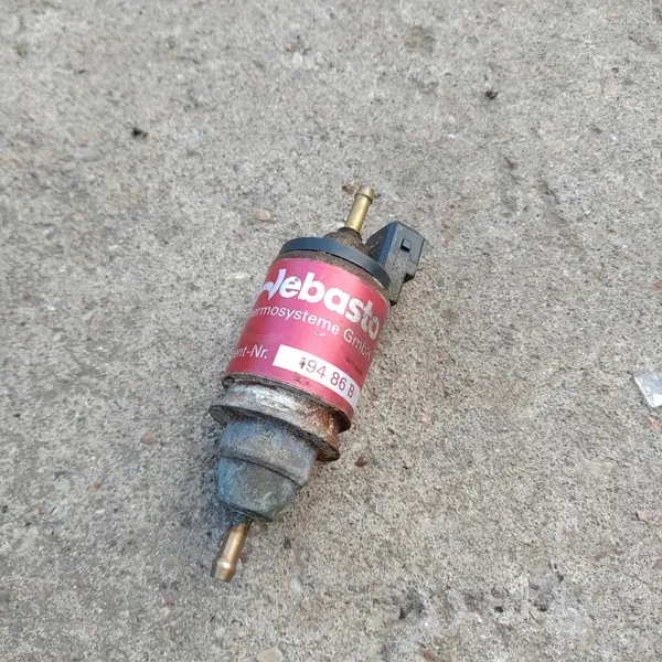 Webasto polttoainepumppu OEM 686717 BMW E39 525d/530d image 2