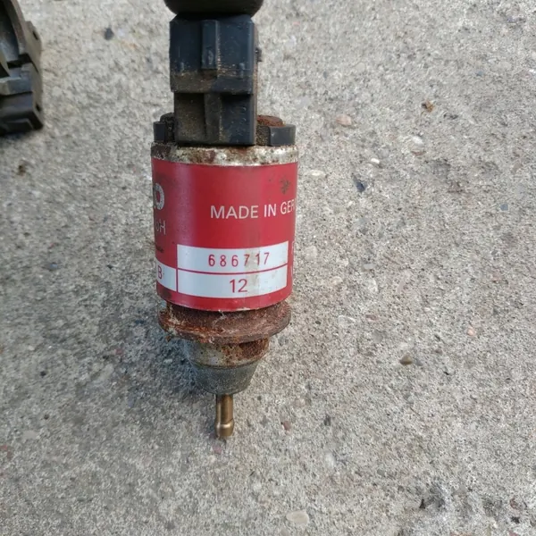 Webasto polttoainepumppu OEM 686717 BMW E39 525d/530d image 4