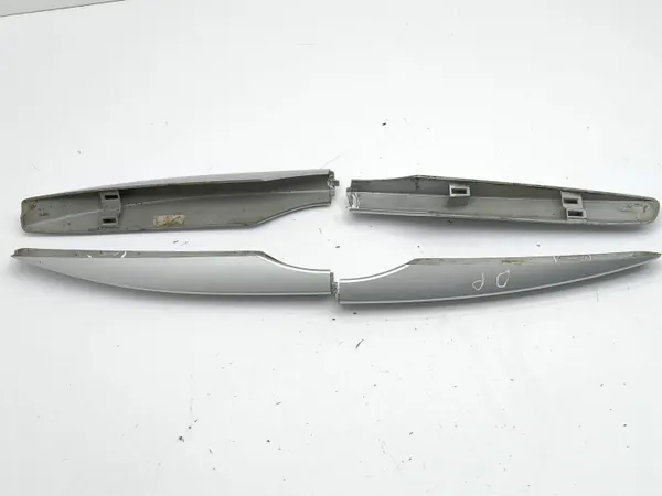 Tapón de raíl de techo Mazda 6 2013 OEM AMD180748 image 5