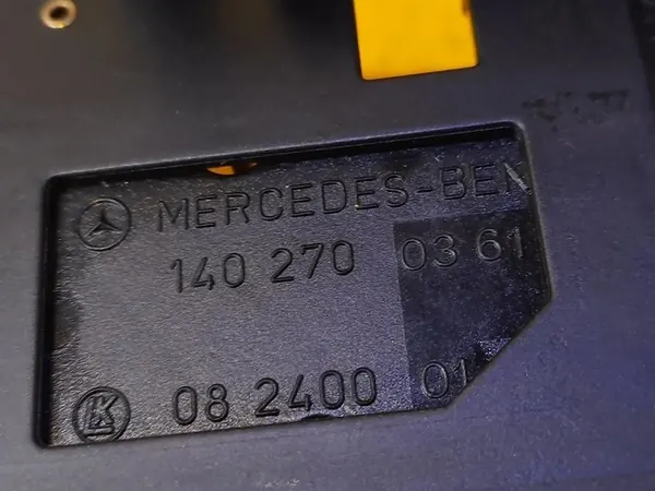 Mercedes W211 W220 Vaihteiston Ohjain 1402700361 image 2