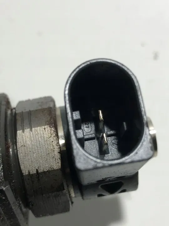Audi OE 03L130277Q Buse d'injection d'occasion image 10