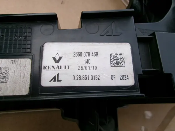 Oikea LED päiväajovalaisin OEM 266007846R Renault Captur image 5