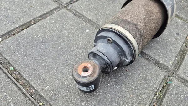 Amortisseur de cabine MAN TGX TG3 image 2