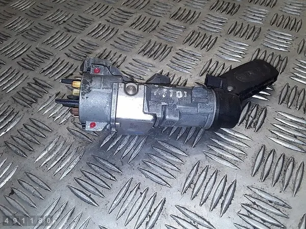 Interrupteur d'allumage avec clé Audi A2 1.4 TDI OEM 4B0905851G image 3