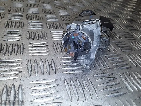 Interrupteur d'allumage avec clé Audi A2 1.4 TDI OEM 4B0905851G image 5