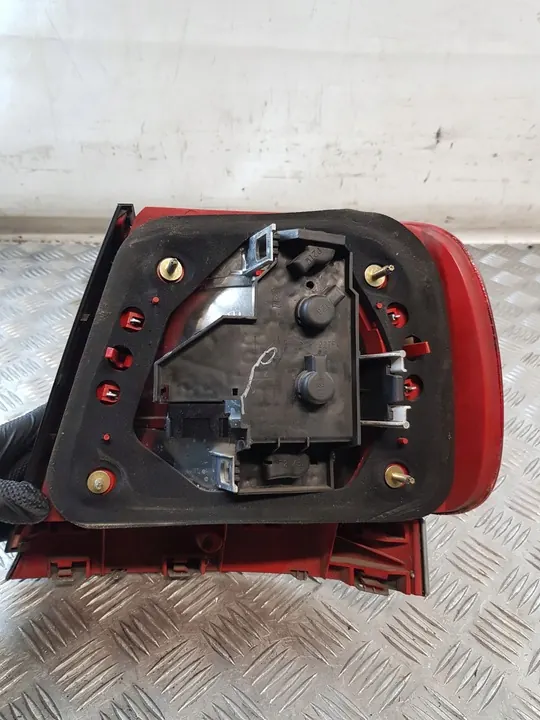 Lámpara Trasera Izquierda Audi A4 B5 Sedán 94-99 8D0945095D image 2