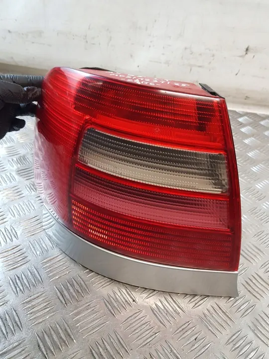 Lámpara Trasera Izquierda Audi A4 B5 Sedán 94-99 8D0945095D image 4