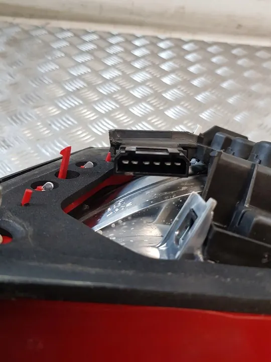 Lámpara Trasera Izquierda Audi A4 B5 Sedán 94-99 8D0945095D image 5