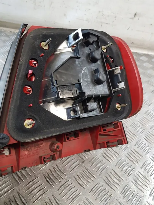 Lámpara Trasera Izquierda Audi A4 B5 Sedán 94-99 8D0945095D image 8