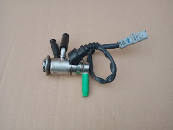 Injector AdBlue Renault OEM 208995377R - Usado image 2