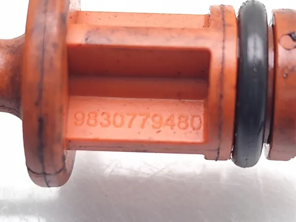 Varilla de nivel de aceite Peugeot 3008 Híbrido 2020 OEM 9830779480 image 7