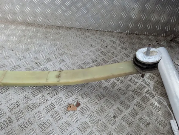 Volvo V60 Hinterfeder OEM 3228304 - Gebraucht image 8