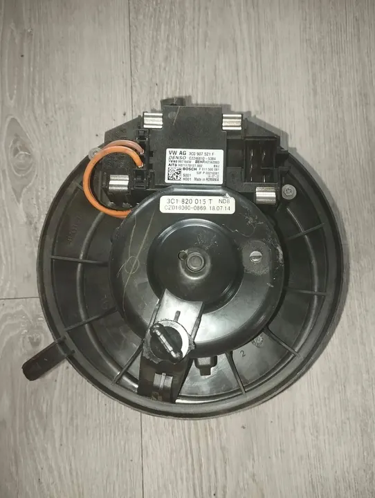 Motor de Ventilador Volkswagen PASSAT B8 3C1820015AA image 3
