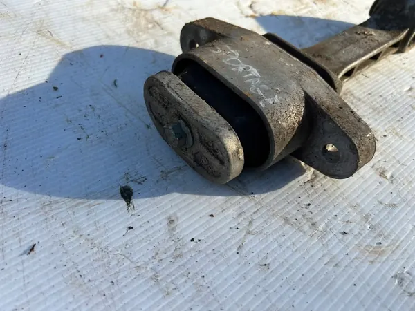 KIA SPORTAGE III 1.6 GDI Supporto Motore 2010 OEM 219502S100 image 2