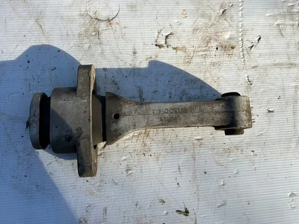 KIA SPORTAGE III 1.6 GDI Supporto Motore 2010 OEM 219502S100 image 4