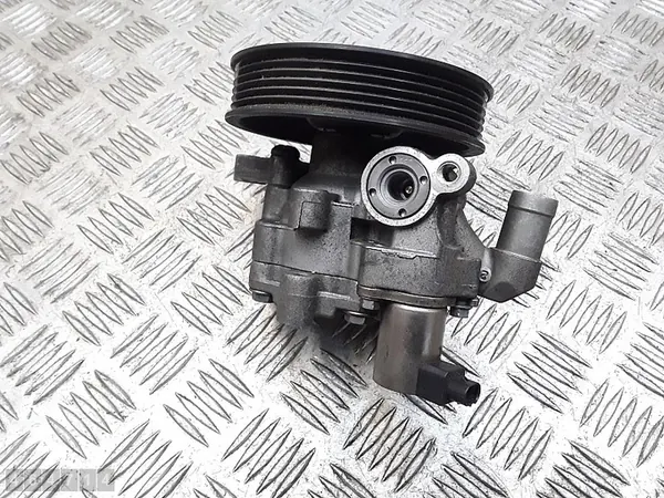Styrpump Mercedes C Class 2011 a0064666501 image 4